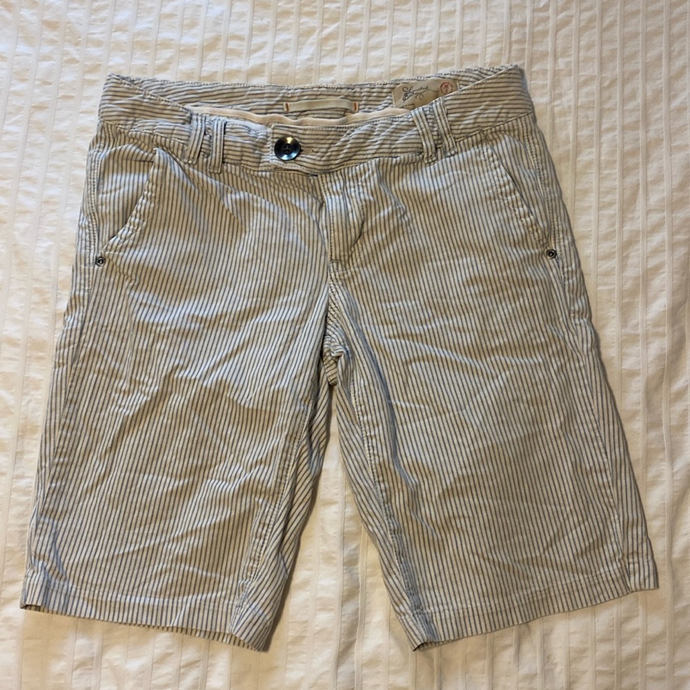 Gap striped shorts size 2/26